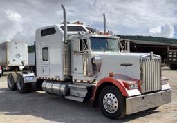 1999 Kenworth W900L Studio Sleeper Cab 6x4