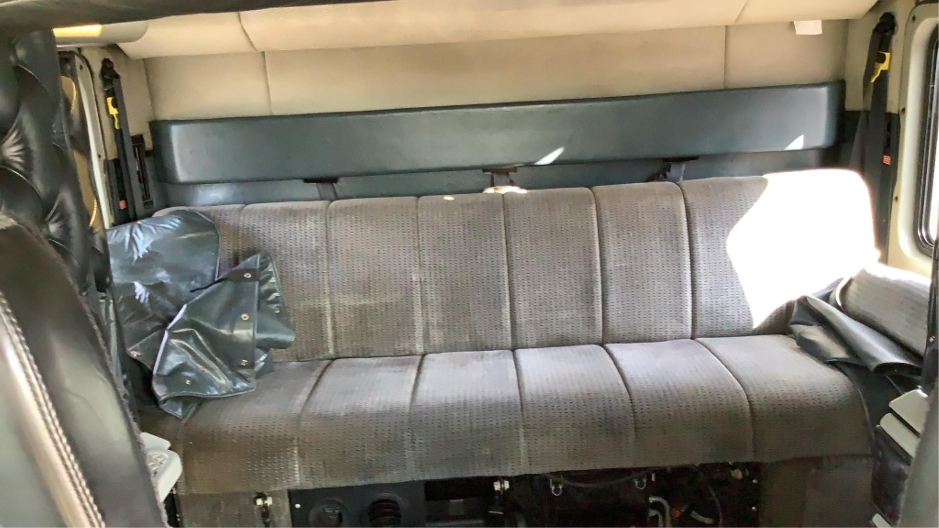 1999 Kenworth W900L Studio Sleeper Cab 6x4