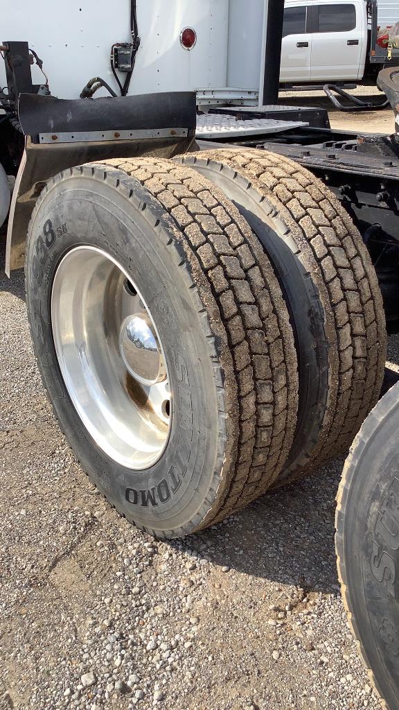 1999 Kenworth W900L Studio Sleeper Cab 6x4