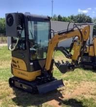 2025 AGT Gas Powered Mini Excavator QK18RXS-C