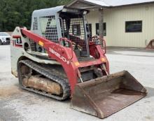 2016 Takeuchi Skid Steer TL8 OFFSITE