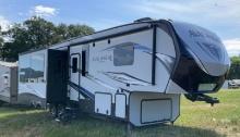 2017 Keystone 5th Wheel Camper Avalanche