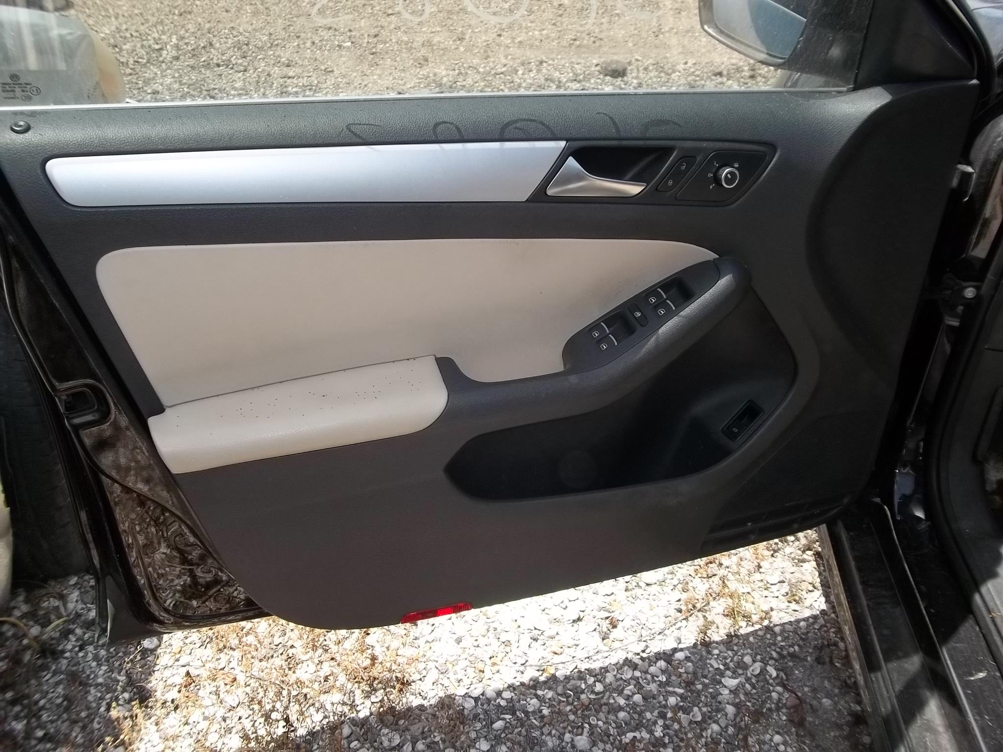 2013 VOLKSWAGON JETTA