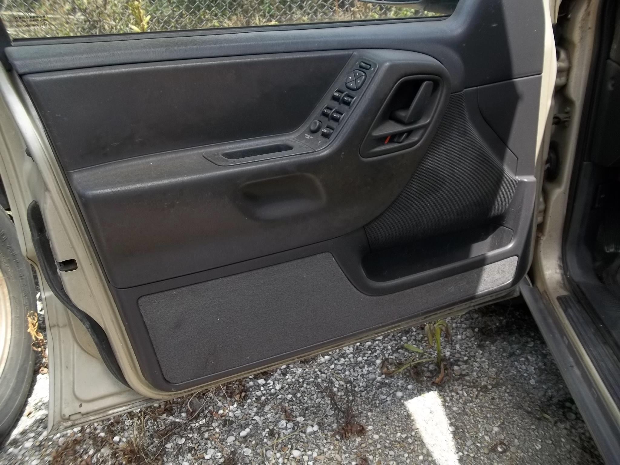 2001 JEEP CHEROKEE
