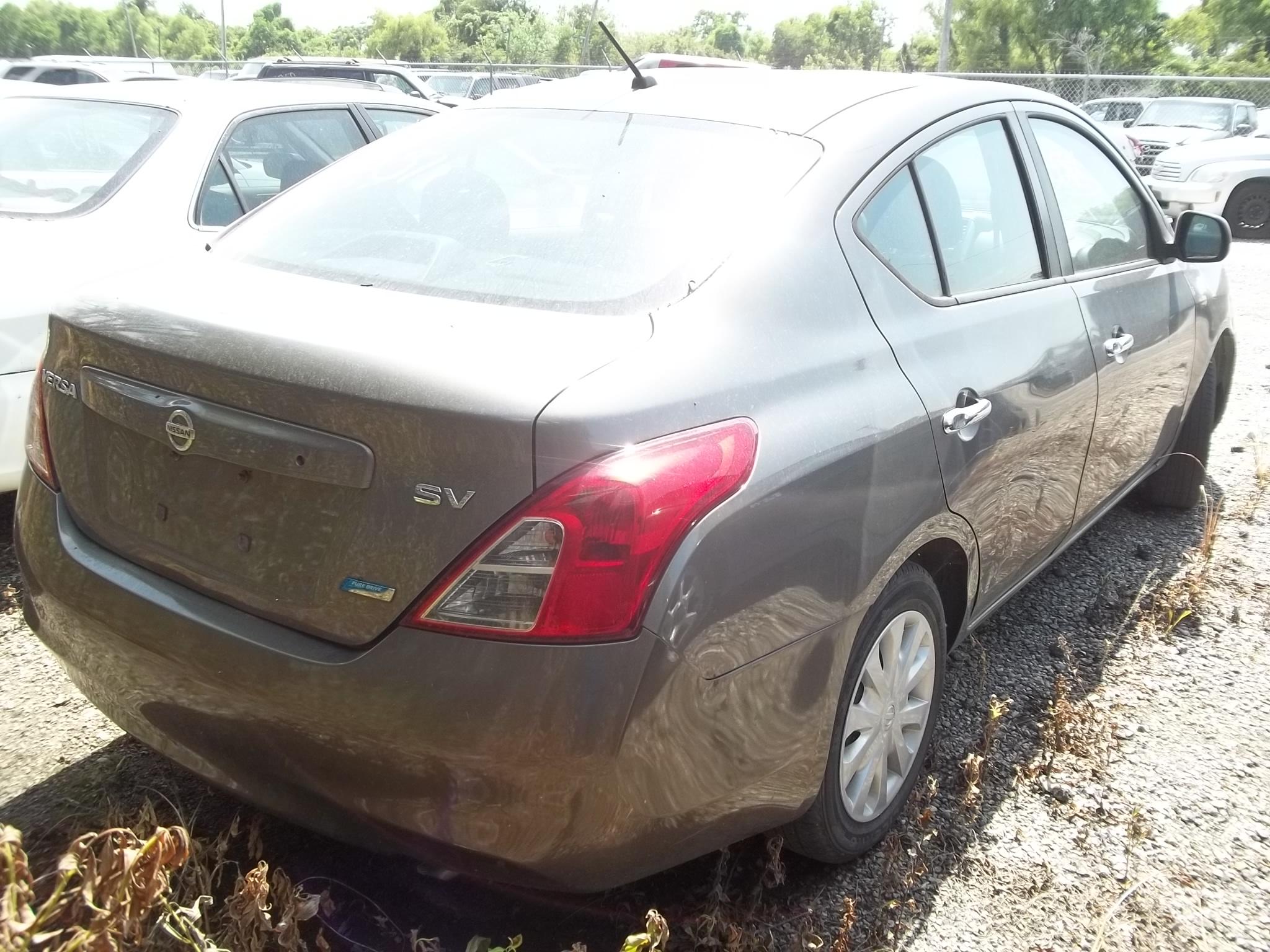 2012 NISSAN VERSA