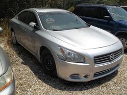 2010 NISSAN MAXIMA