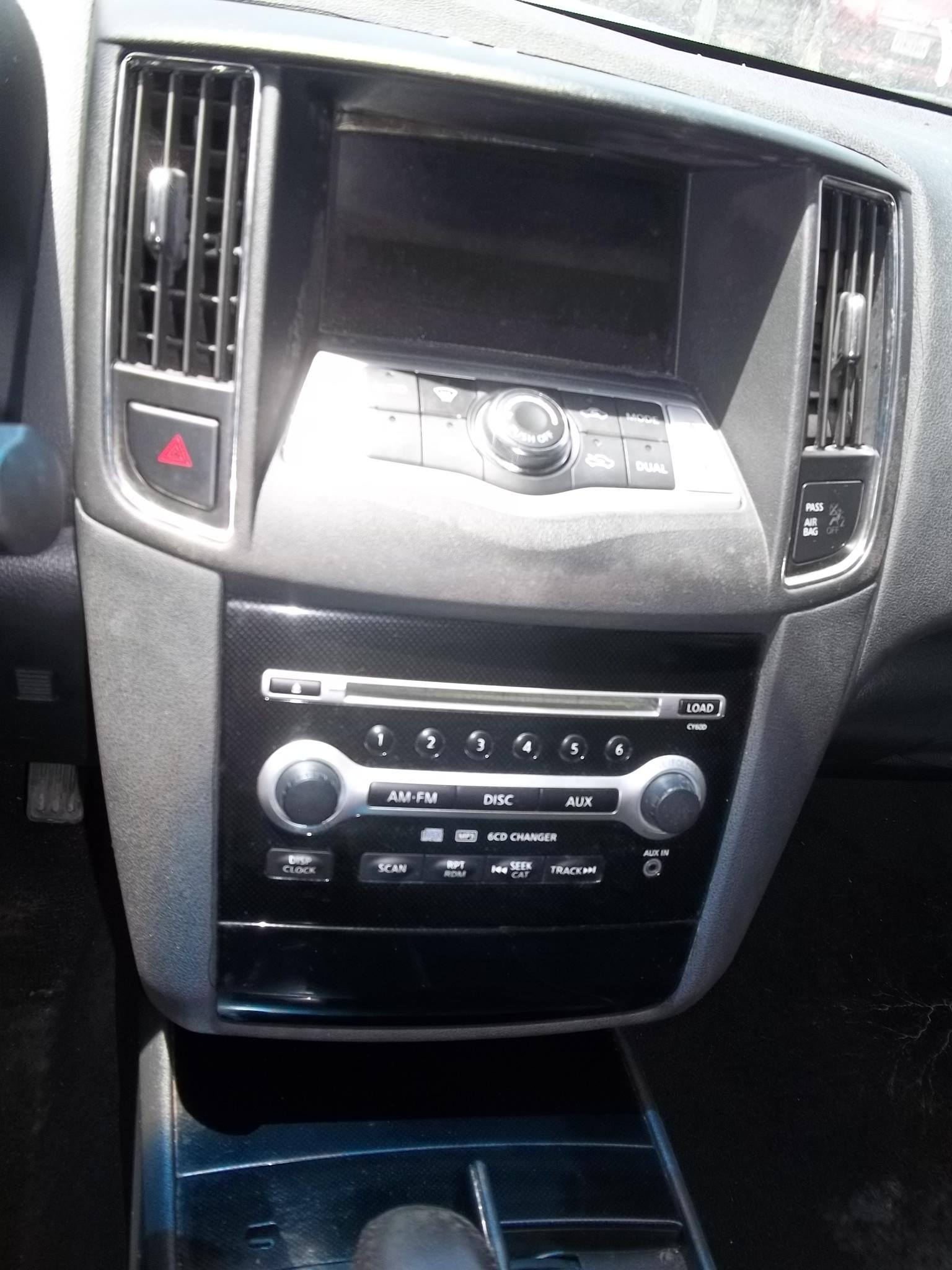 2010 NISSAN MAXIMA