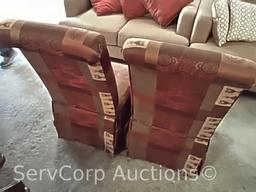 Lot of 2 high back chairs