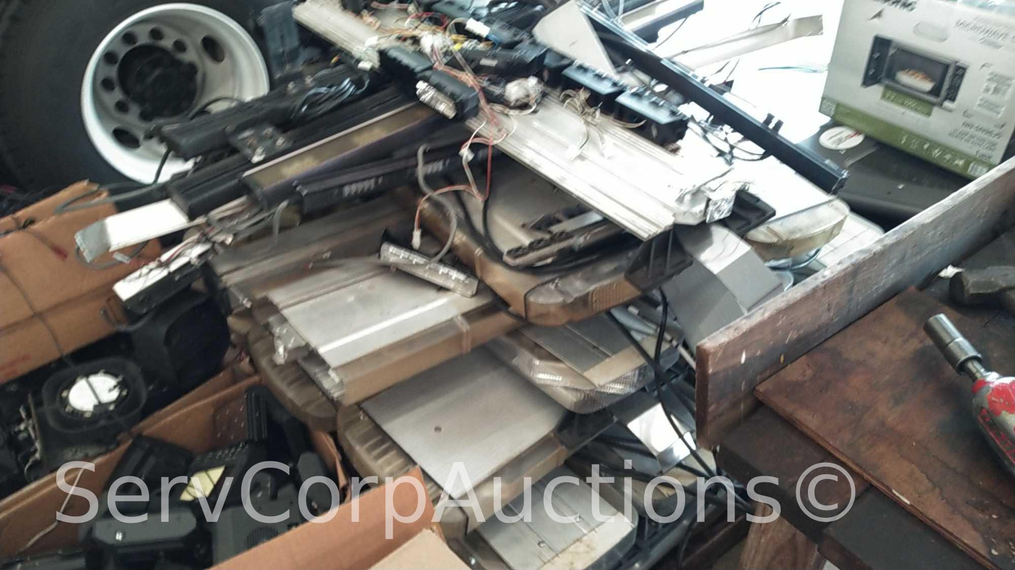 Lot on Pallet: Police Light Bars