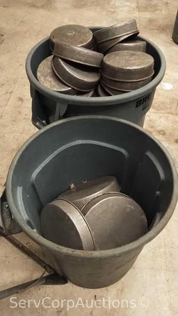 Lot in 2 Cans of Various Cake/Pie Pans