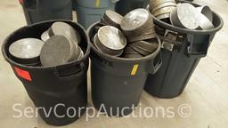 Lot in 3 Cans of Various Cake/Pie Pans