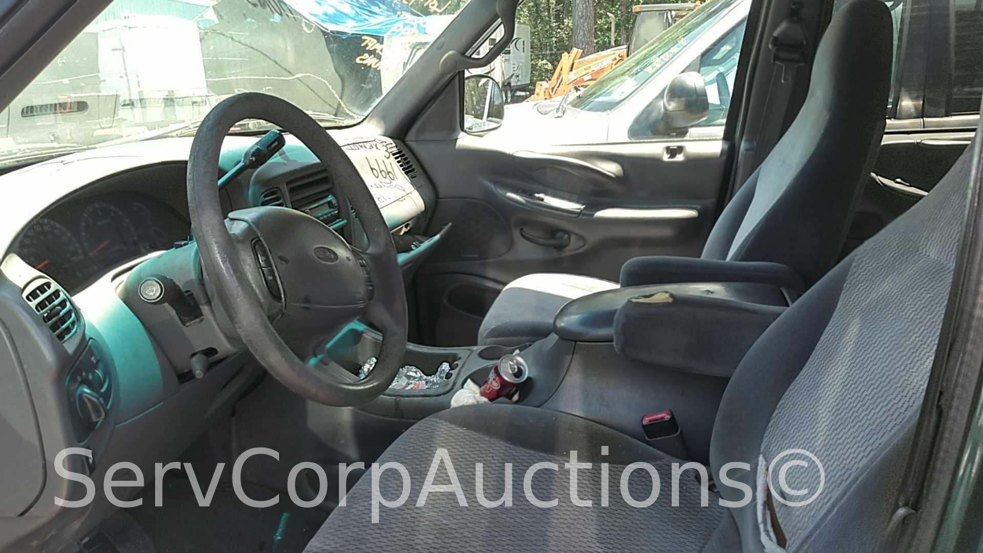 1999 Ford Expedition Multipurpose Vehicle (MPV), VIN # 1FMRU1863XLA85513