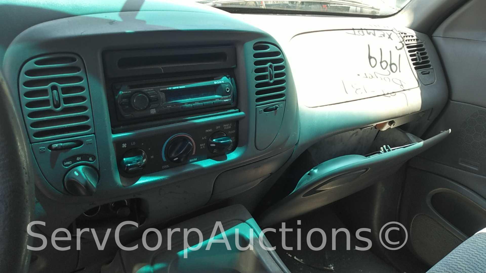 1999 Ford Expedition Multipurpose Vehicle (MPV), VIN # 1FMRU1863XLA85513