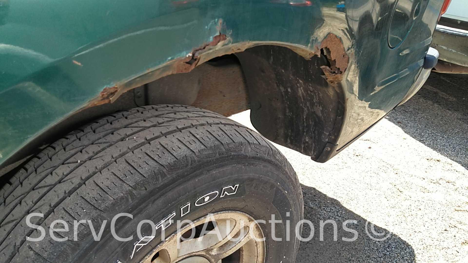1999 Ford Expedition Multipurpose Vehicle (MPV), VIN # 1FMRU1863XLA85513
