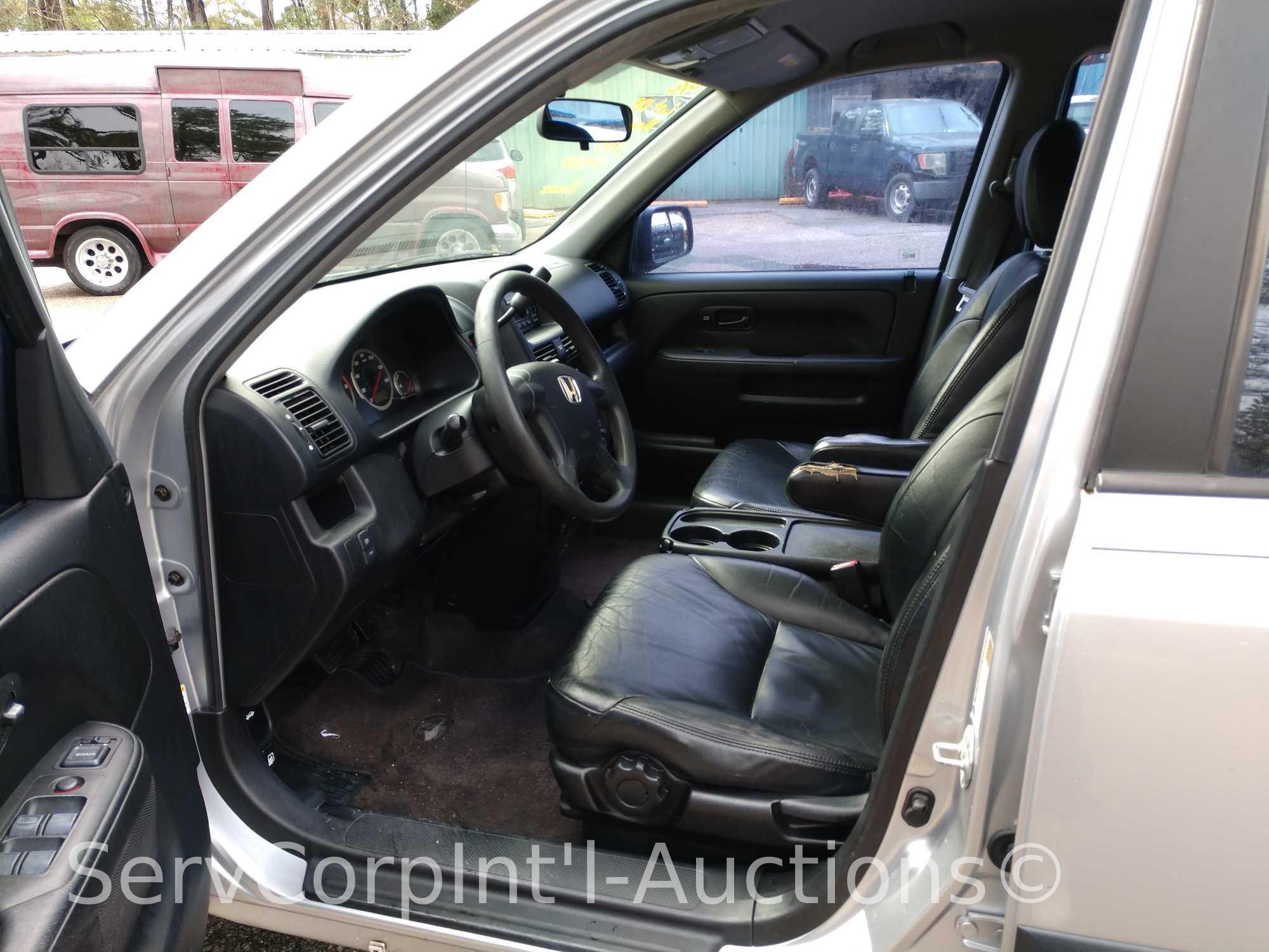 2005 Honda CR-V Multipurpose Vehicle (MPV), VIN # JHLRD68525C013100