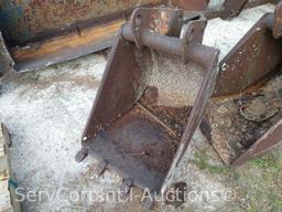 Unknown Dig Brand Bucket Attachment
