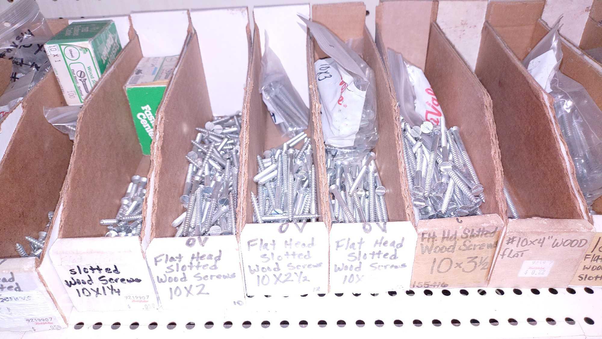 Lot Of Various Size Roundhead Machine Screws, Flathead Machine Screws, Flathead Slotted Wood Screws,