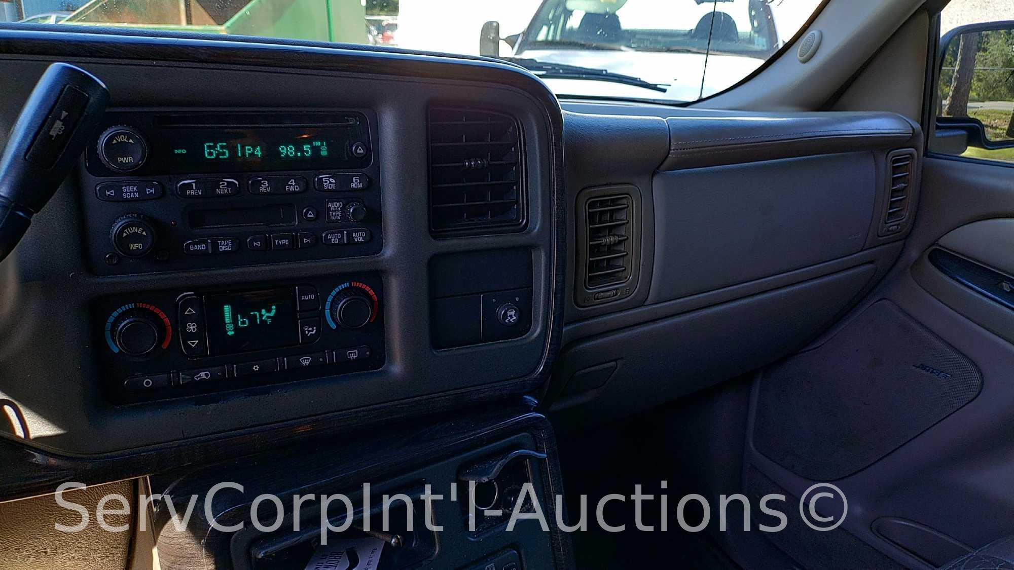 2005 GMC Yukon XL Denali Multipurpose Vehicle (MPV), VIN # 1GKFK66U05J193614