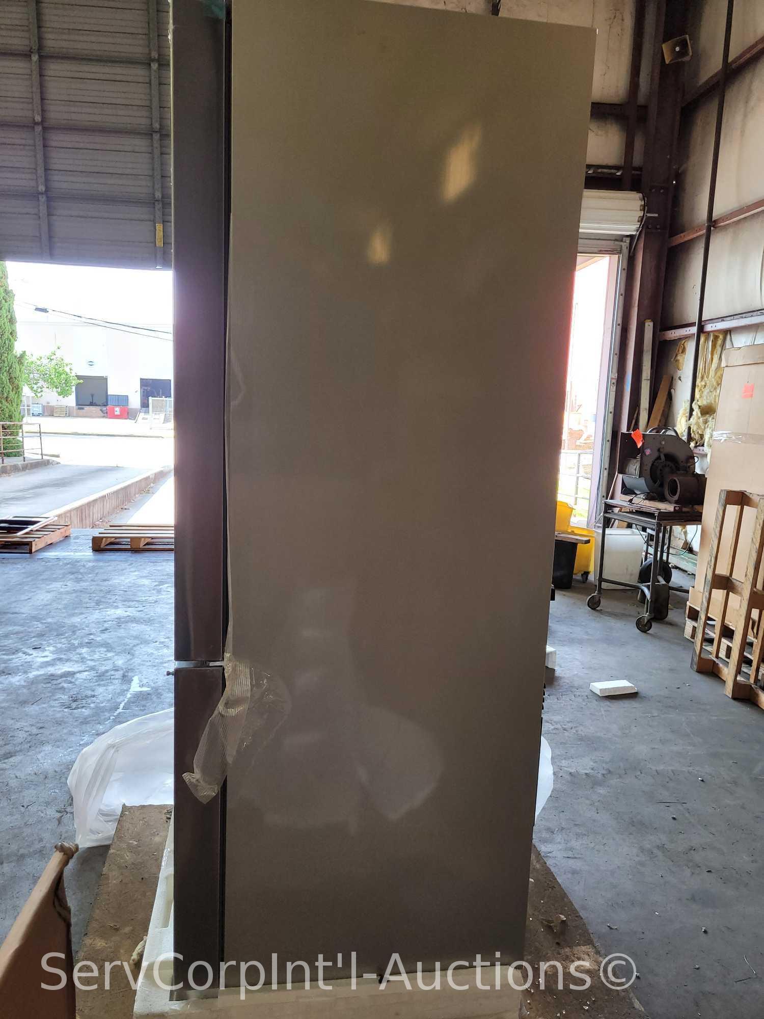 Bosch B36CT80SNS Refrigerator