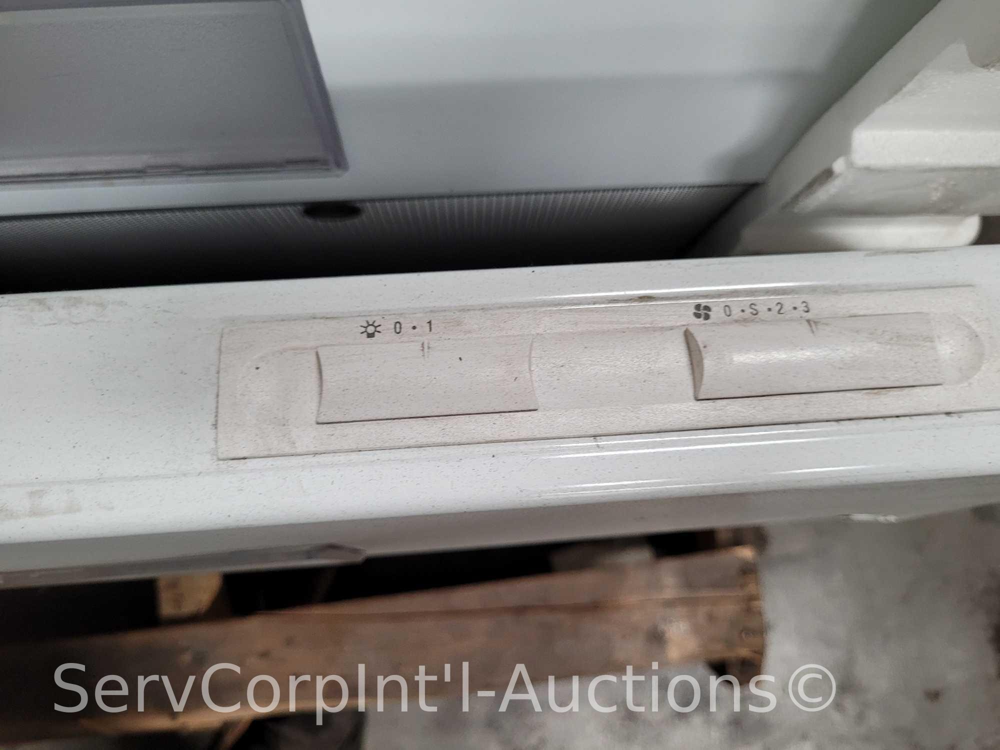 Lot on Pallet of 6 Venmar 36" Range Hoods (3 Out of Packaging), Broan 36" Range Hood, Black 32"