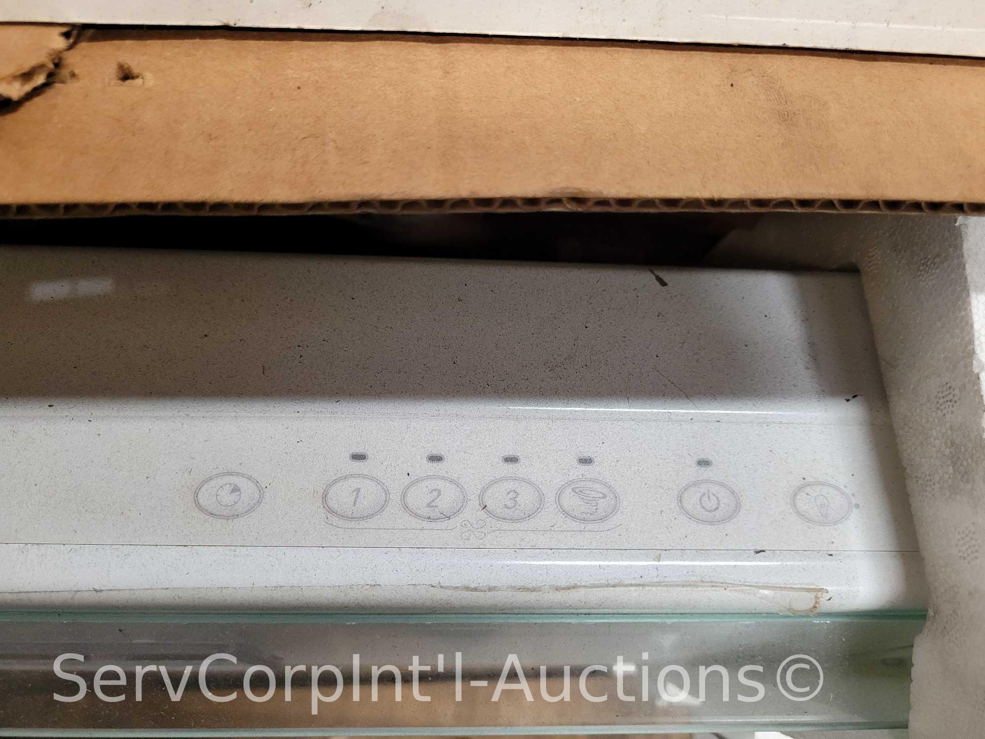 Lot on Pallet of 6 Venmar 36" Range Hoods (3 Out of Packaging), Broan 36" Range Hood, Black 32"