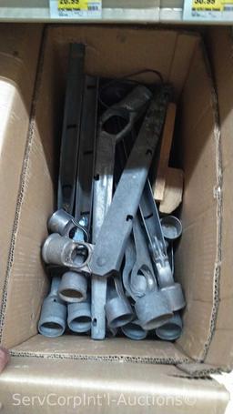 Lot of Various Fencing Material: Rail Ends, Gate Elbows, Brace Bands, Walk Gate hardware, Carriage