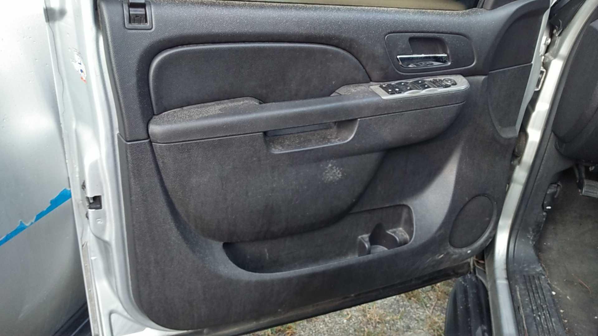 2011 Chevrolet Tahoe Multipurpose Vehicle (MPV), VIN # 1GNLC2E04BR284828