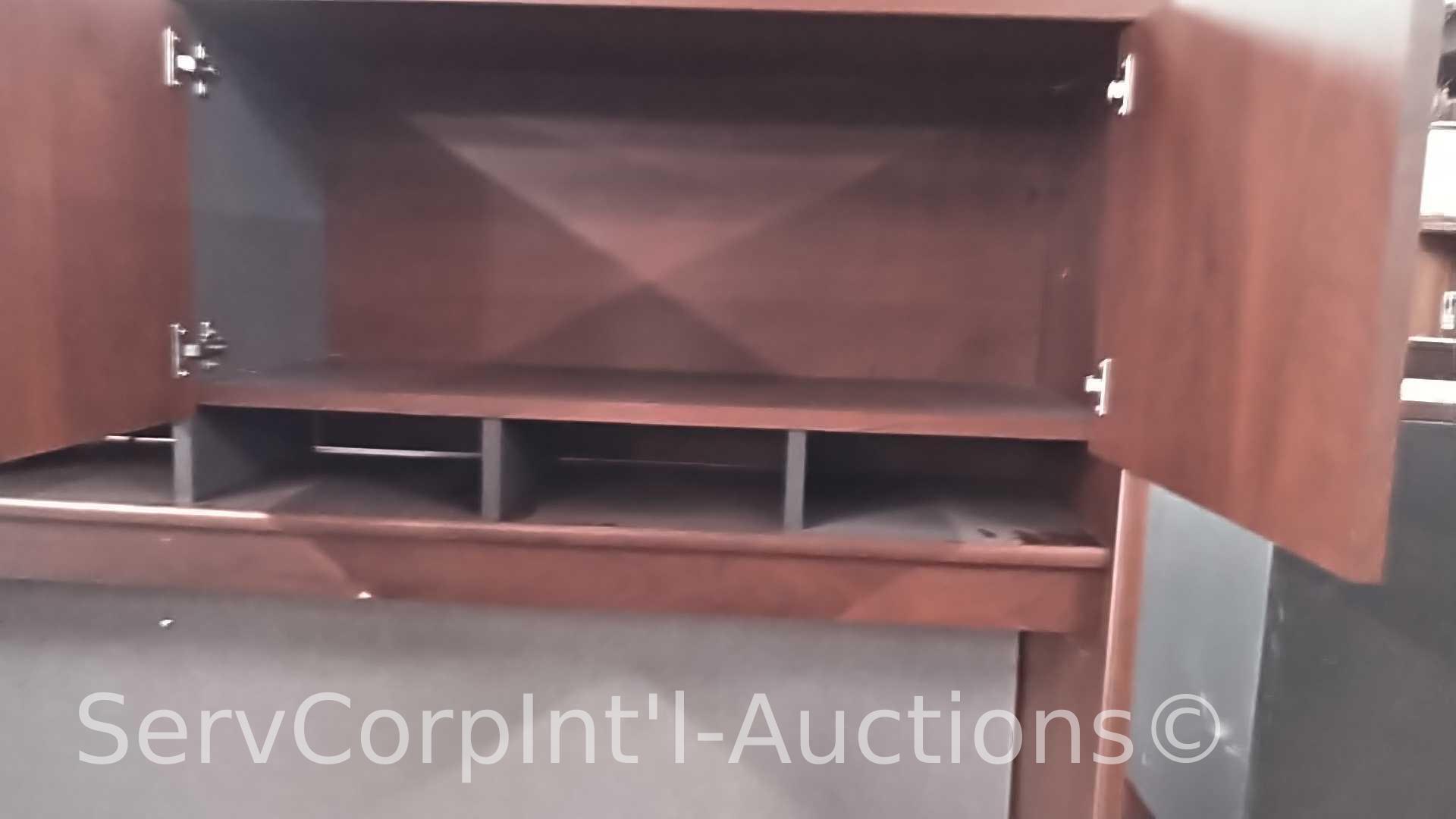 Lot of 6' Desk with Topper Missing Right Hand Return (Seller: STP Sheriff)