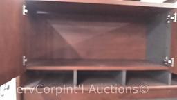 Lot of 6' Desk with Topper Missing Right Hand Return (Seller: STP Sheriff)