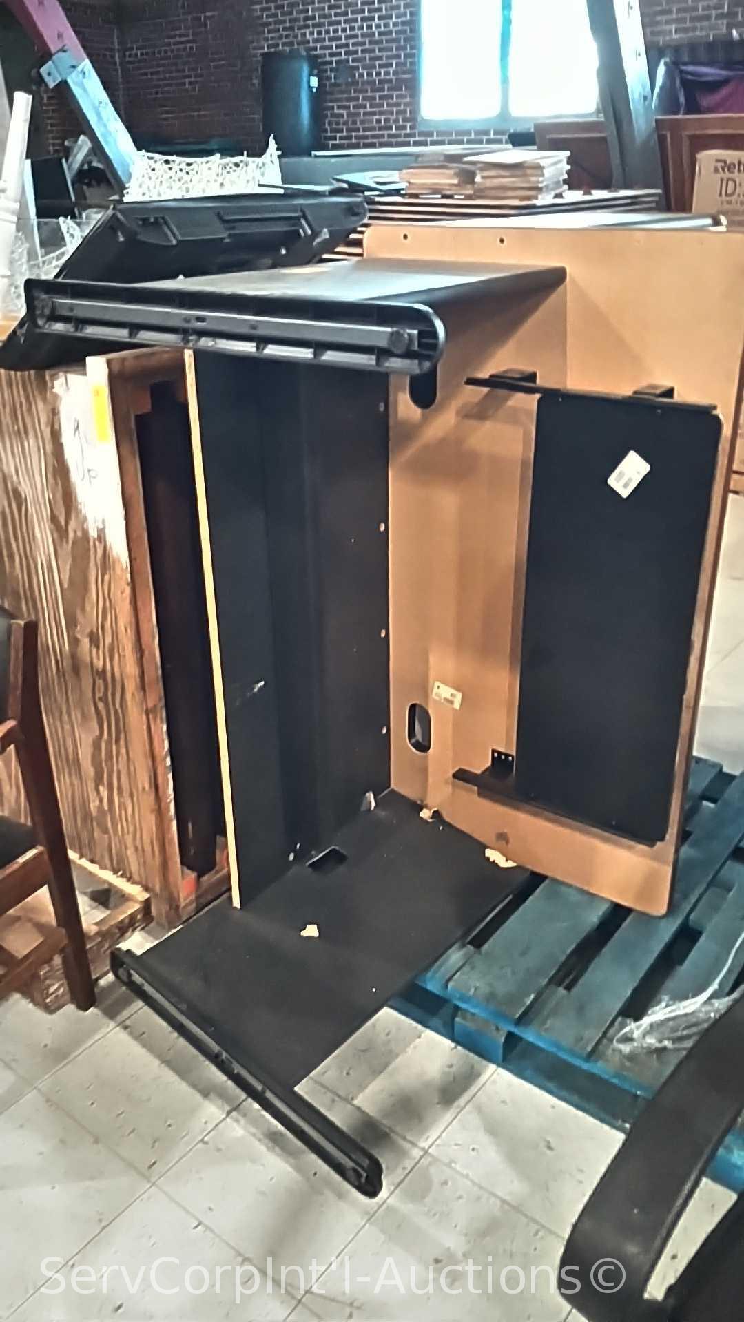 Lot on 2 Pallets of Desk (asset 07602), 2 Chairs (asset 01754, 01877), 2 Glass Covers for