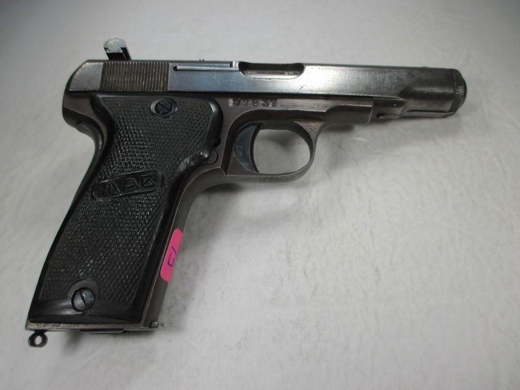 d-15 French MAB Model D 7.65 Cal "32 ACP" Semi Auto Pistol