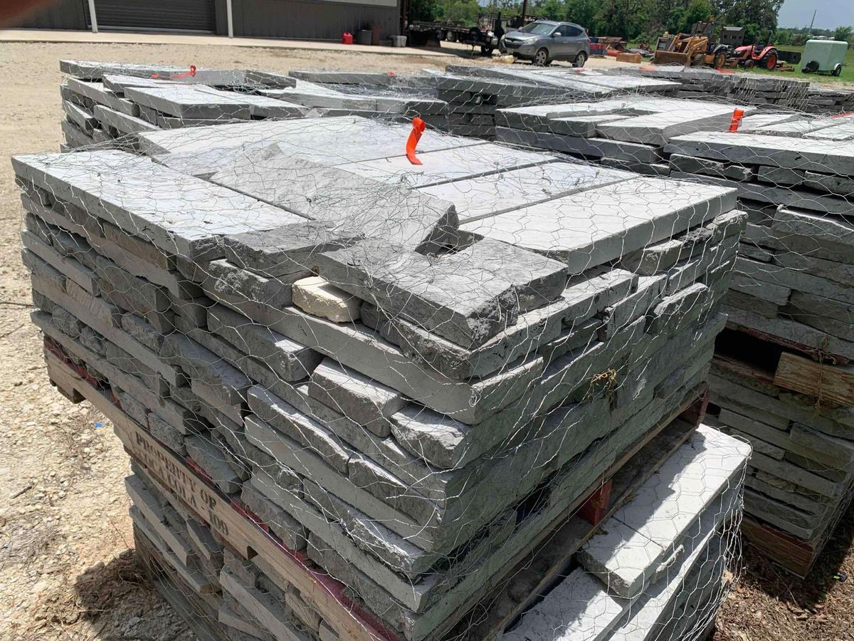Pallet of Charcoal Lueders 4"-8" Thin Veneer