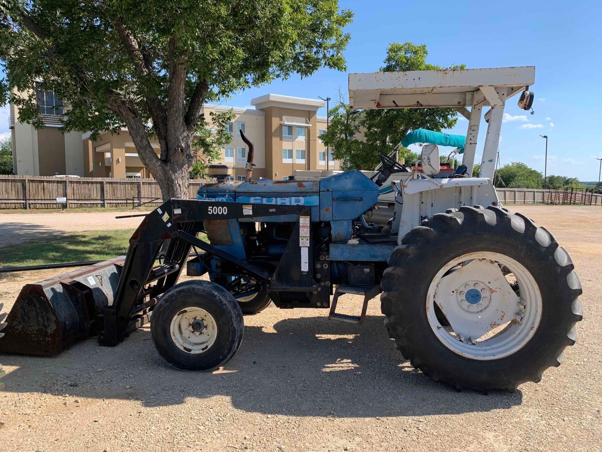 Ford 7710 W/ 2500 Loader
