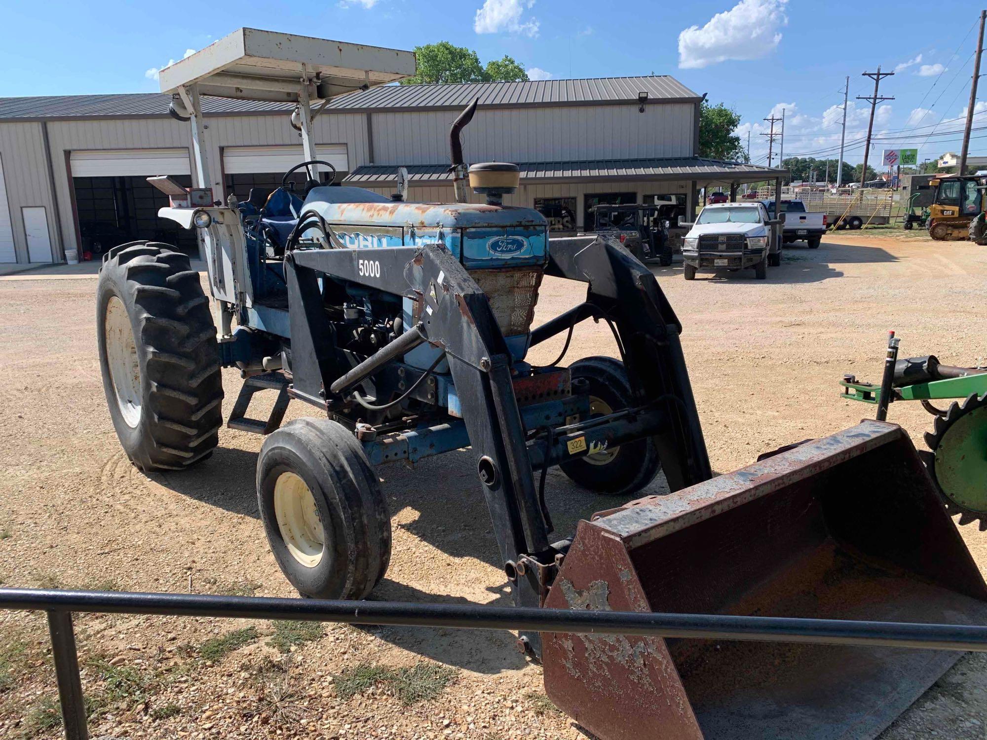 Ford 7710 W/ 2500 Loader