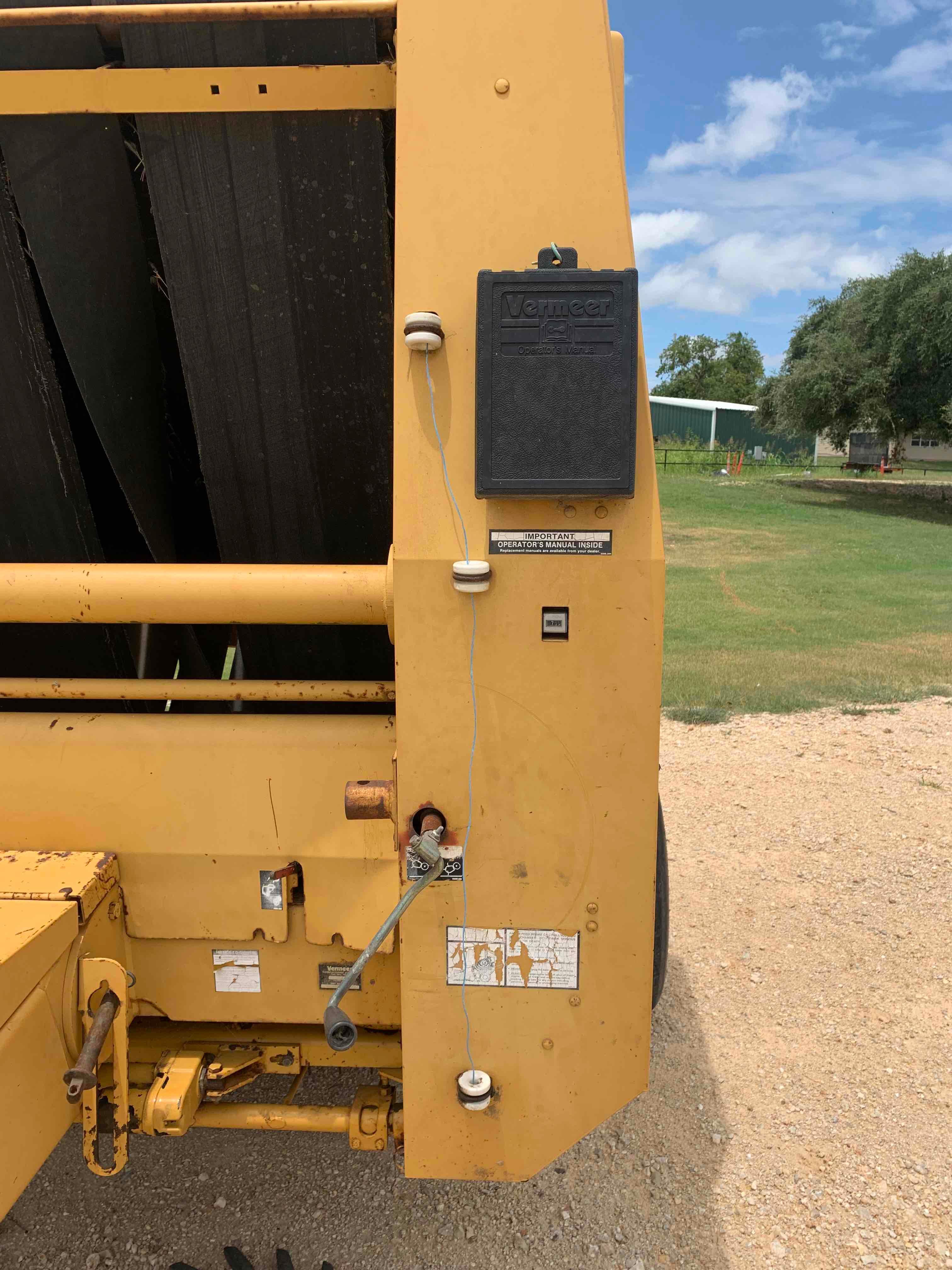 Vermeer 605 L Baler