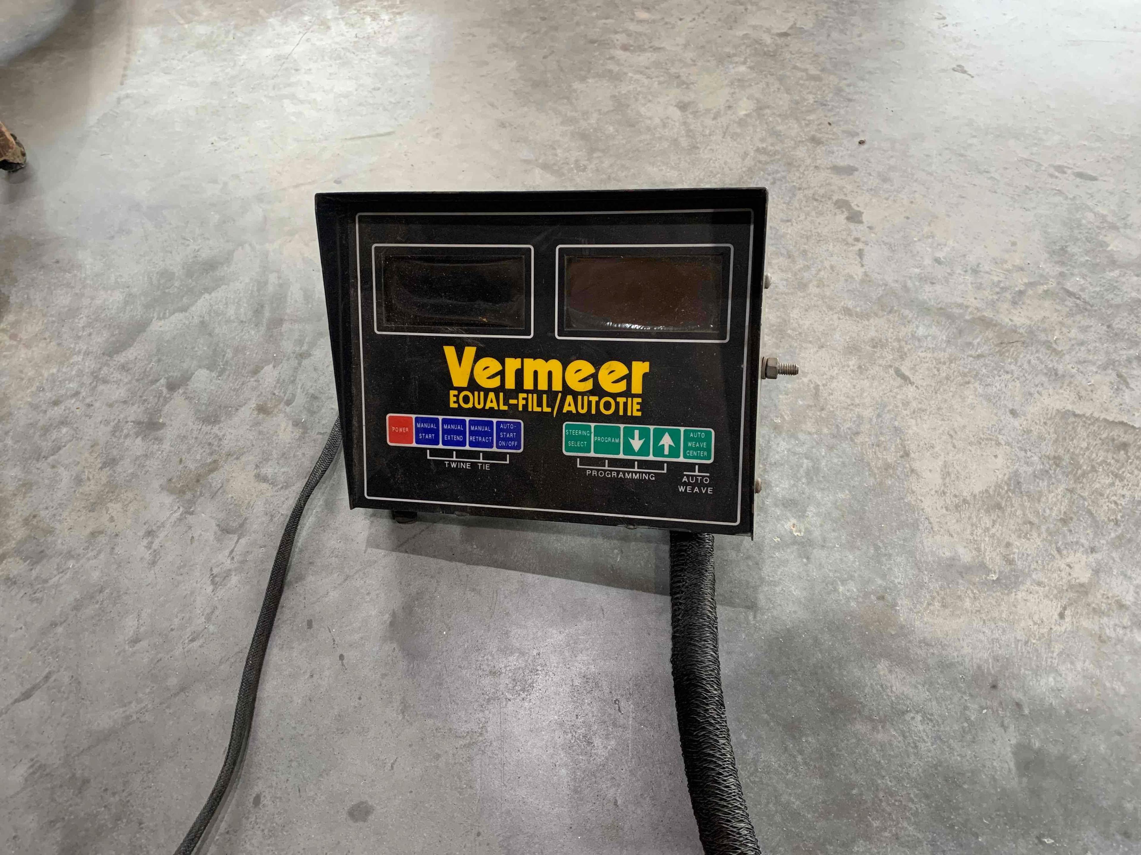 Vermeer 605 L Baler