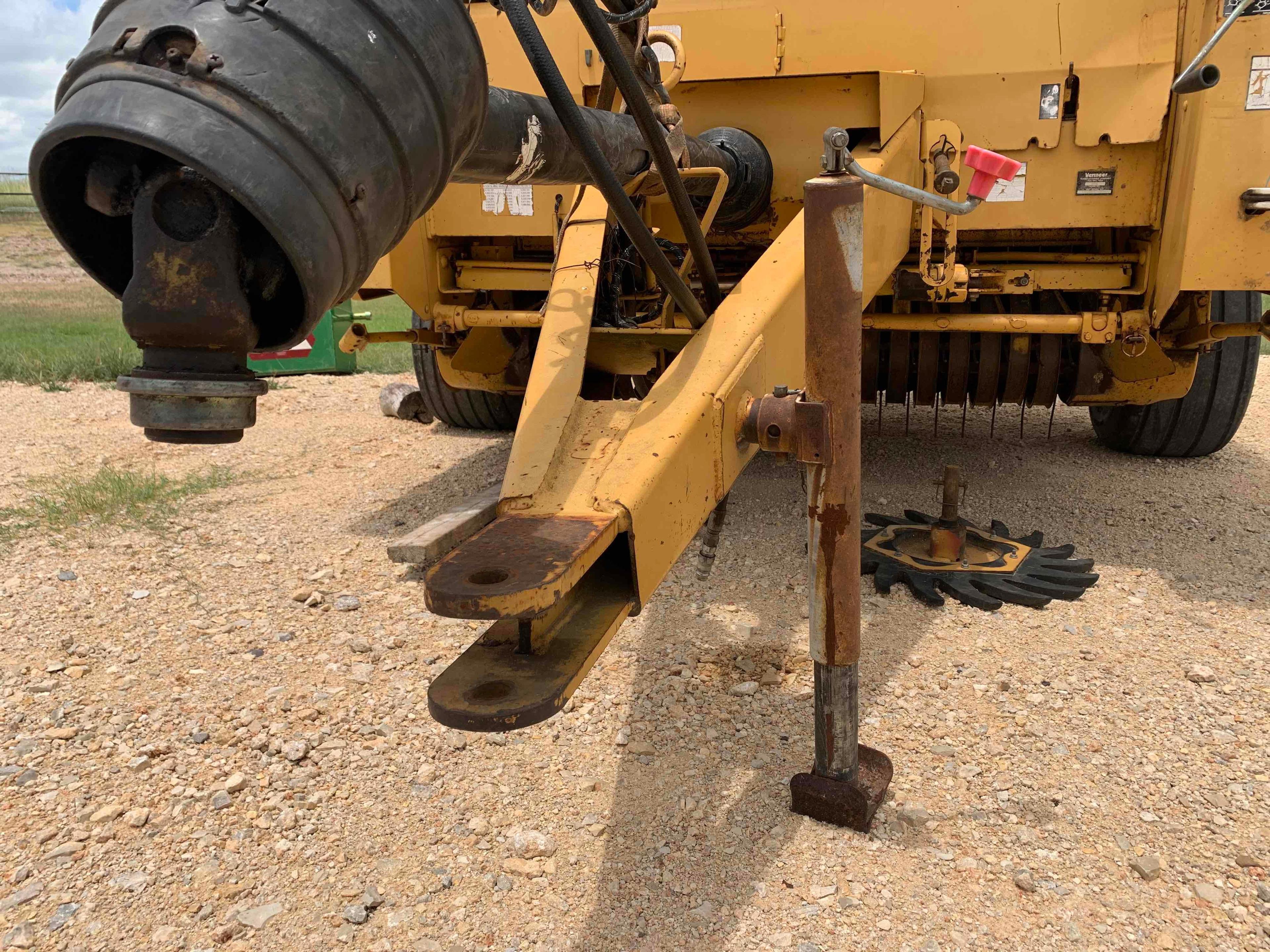 Vermeer 605 L Baler