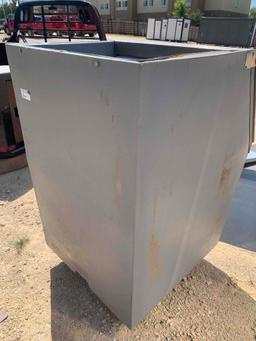 Large Ice Machine