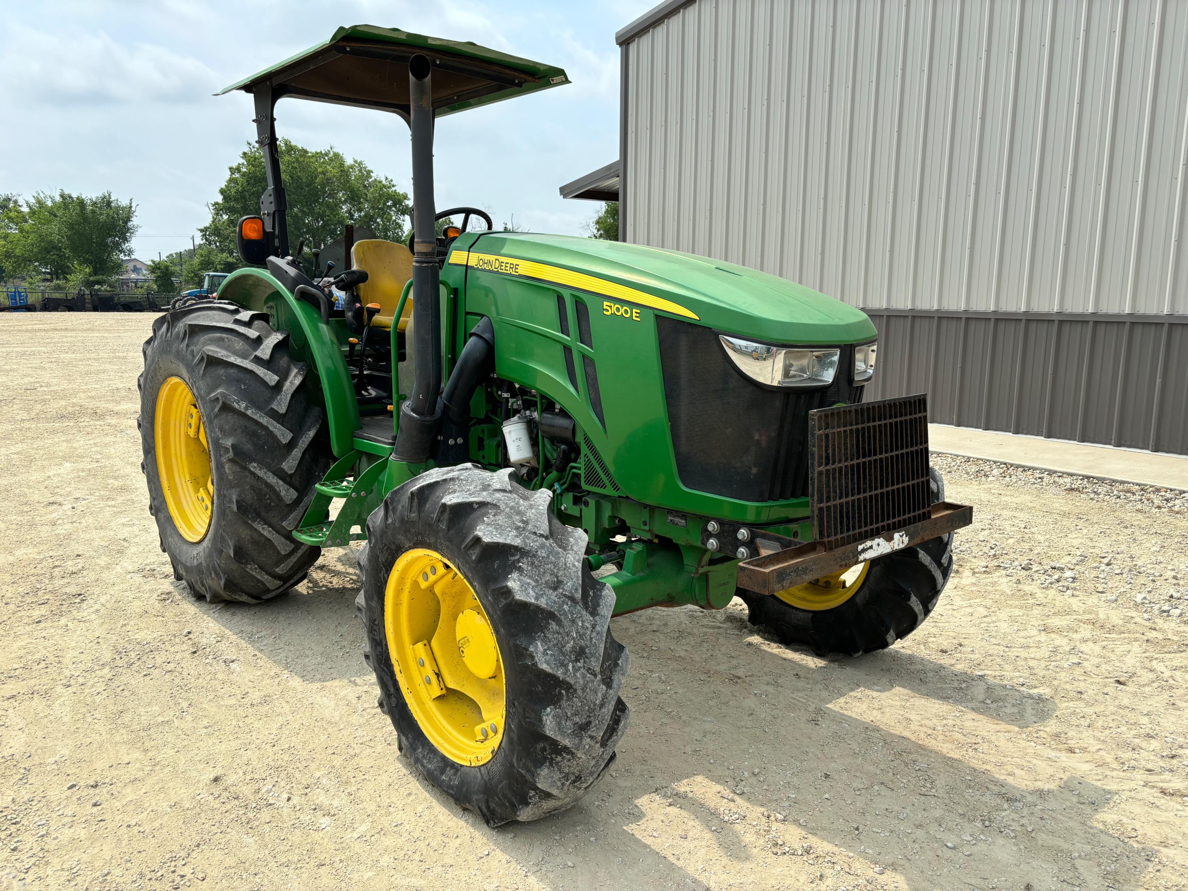 John Deere 5100E Tractor