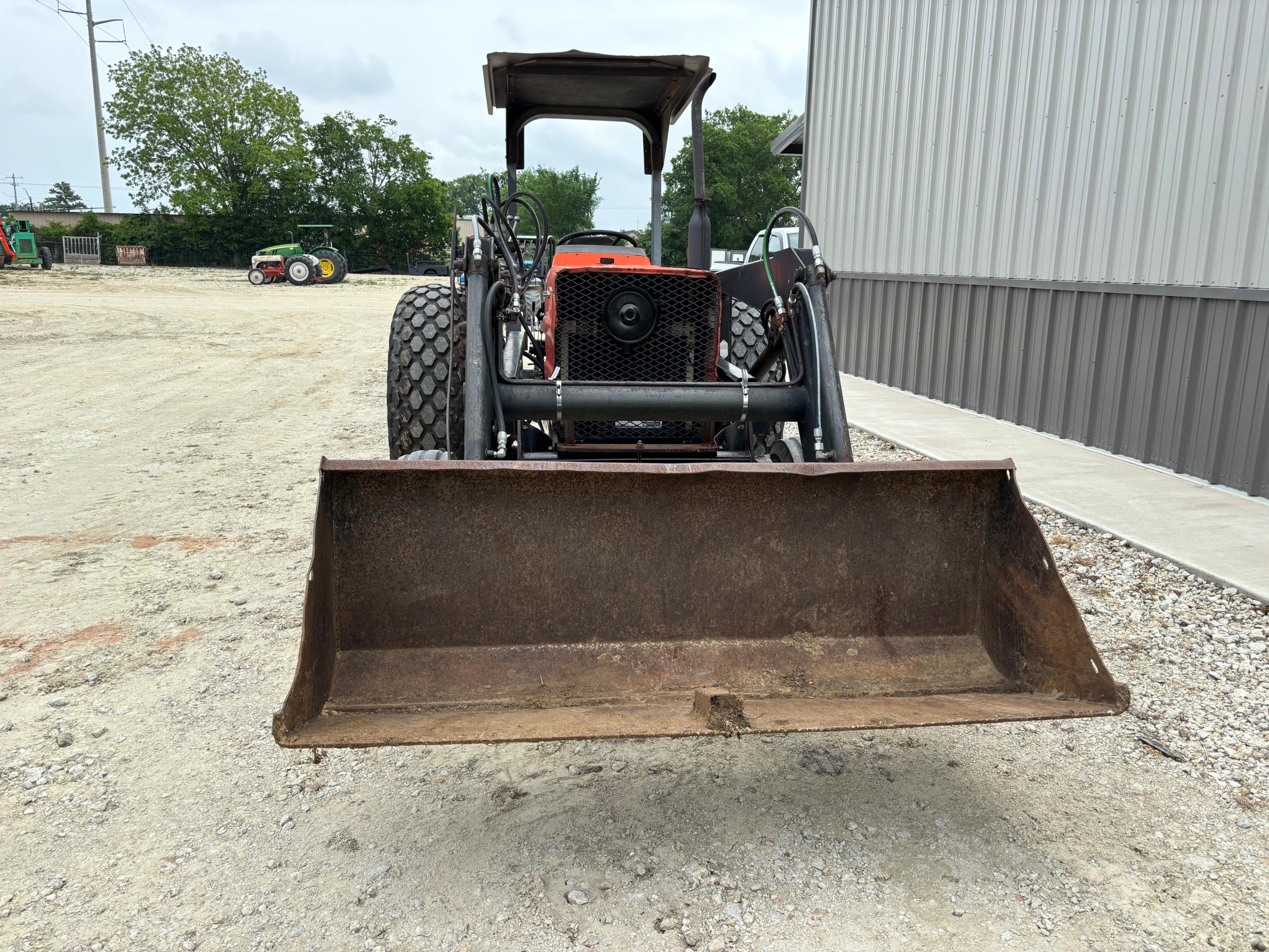 1995 Kubota M4030S Tractor w/ Loader