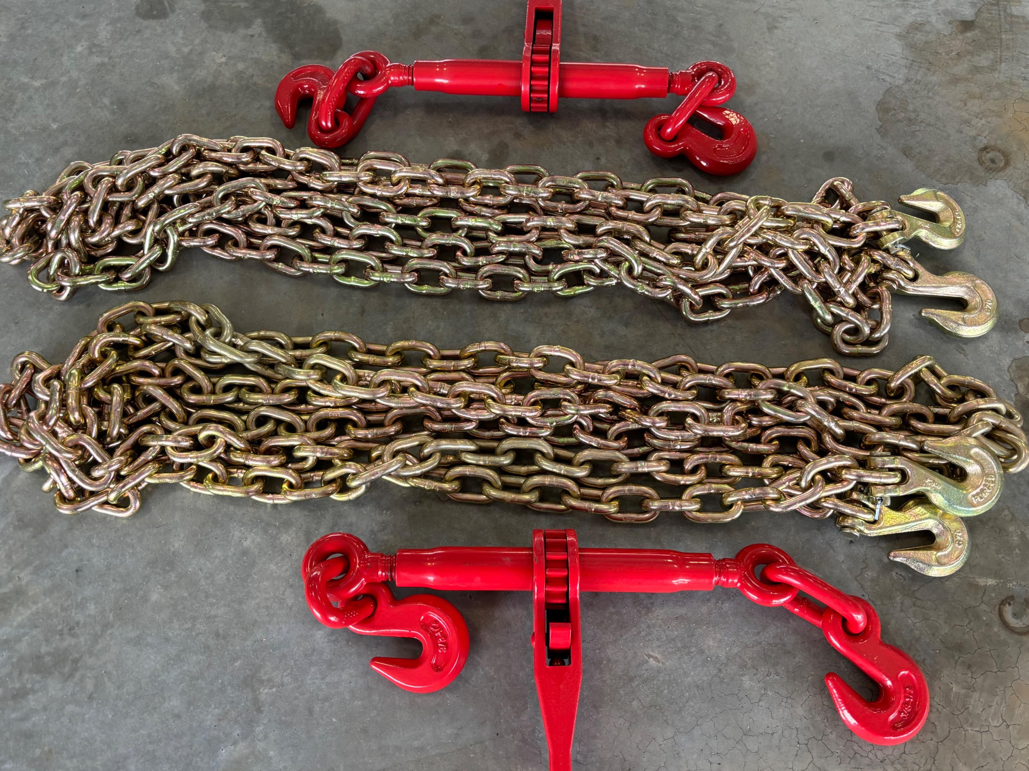 2- Grade 70 3/8"Chains w/ 2 Ratchet Binders
