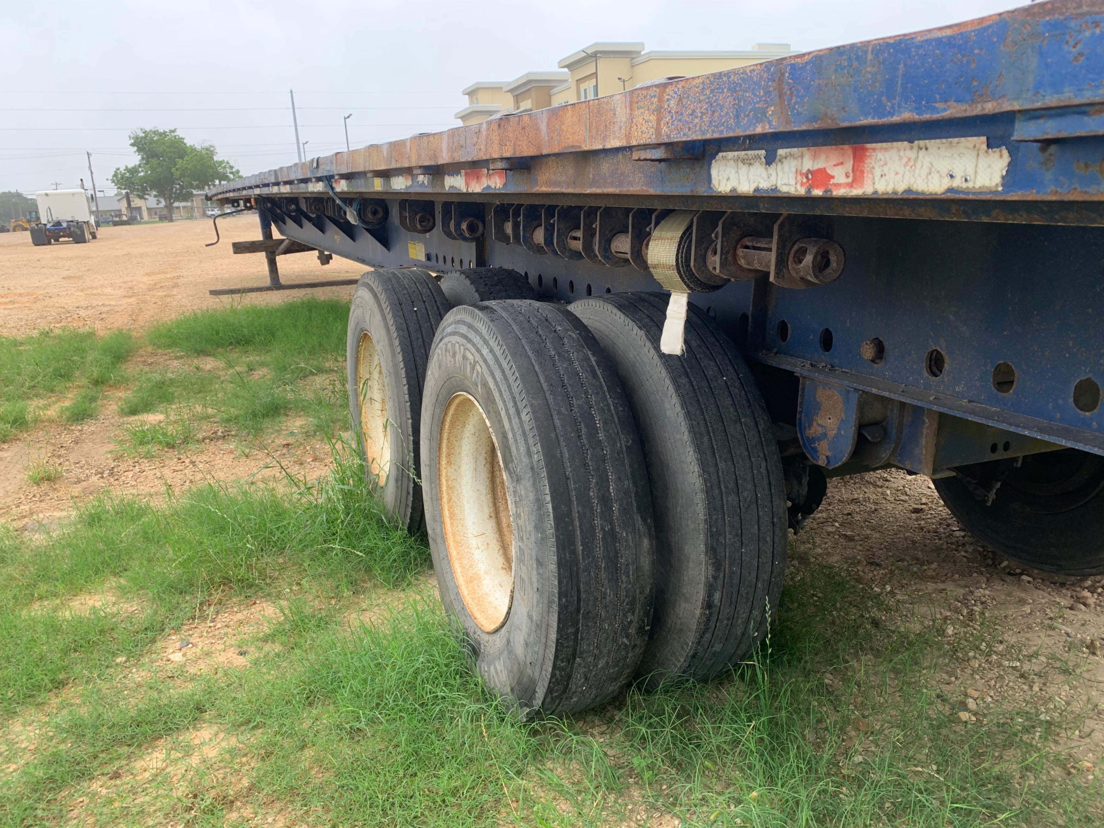 1998 Wabash National Corporation 53' x 120" Flatbed Trailer