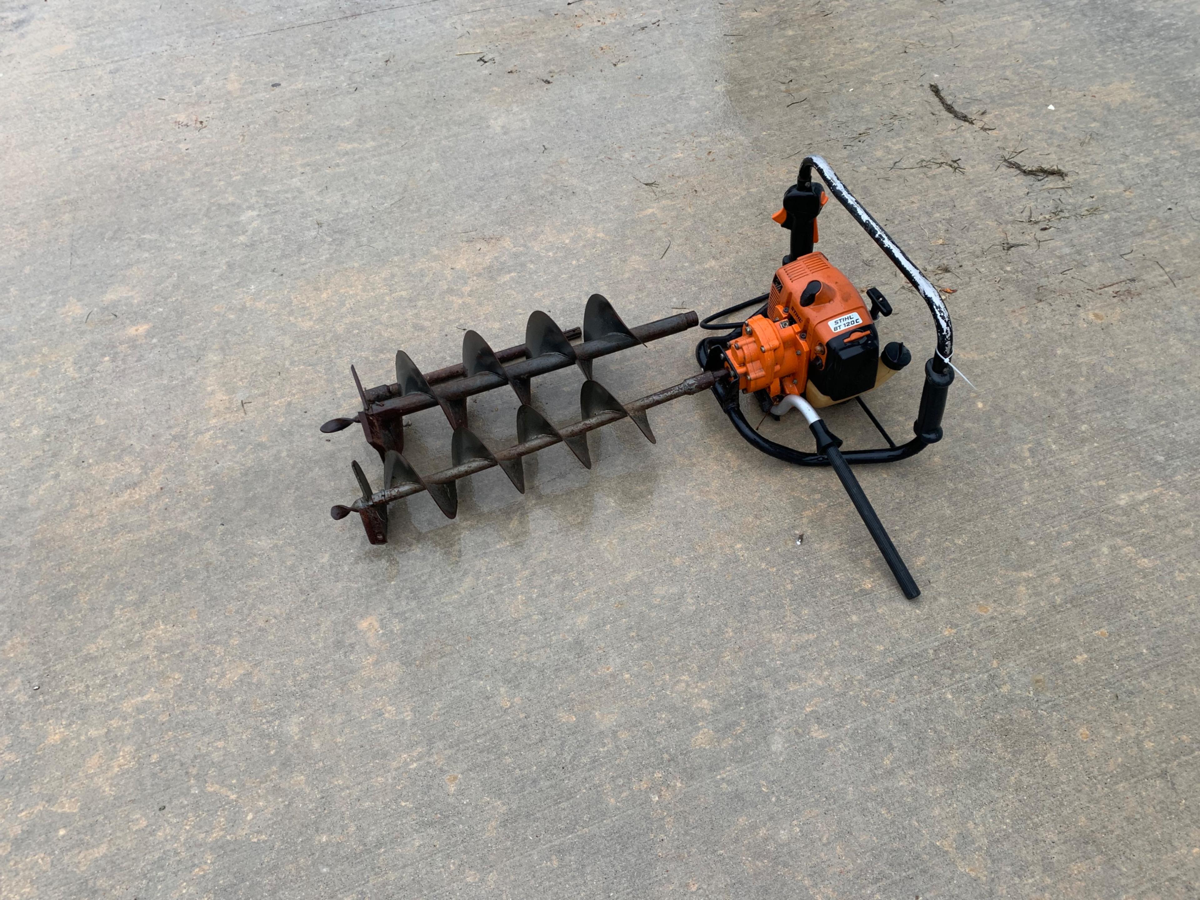 Stihl BT120C Gas Auger w/ Bits