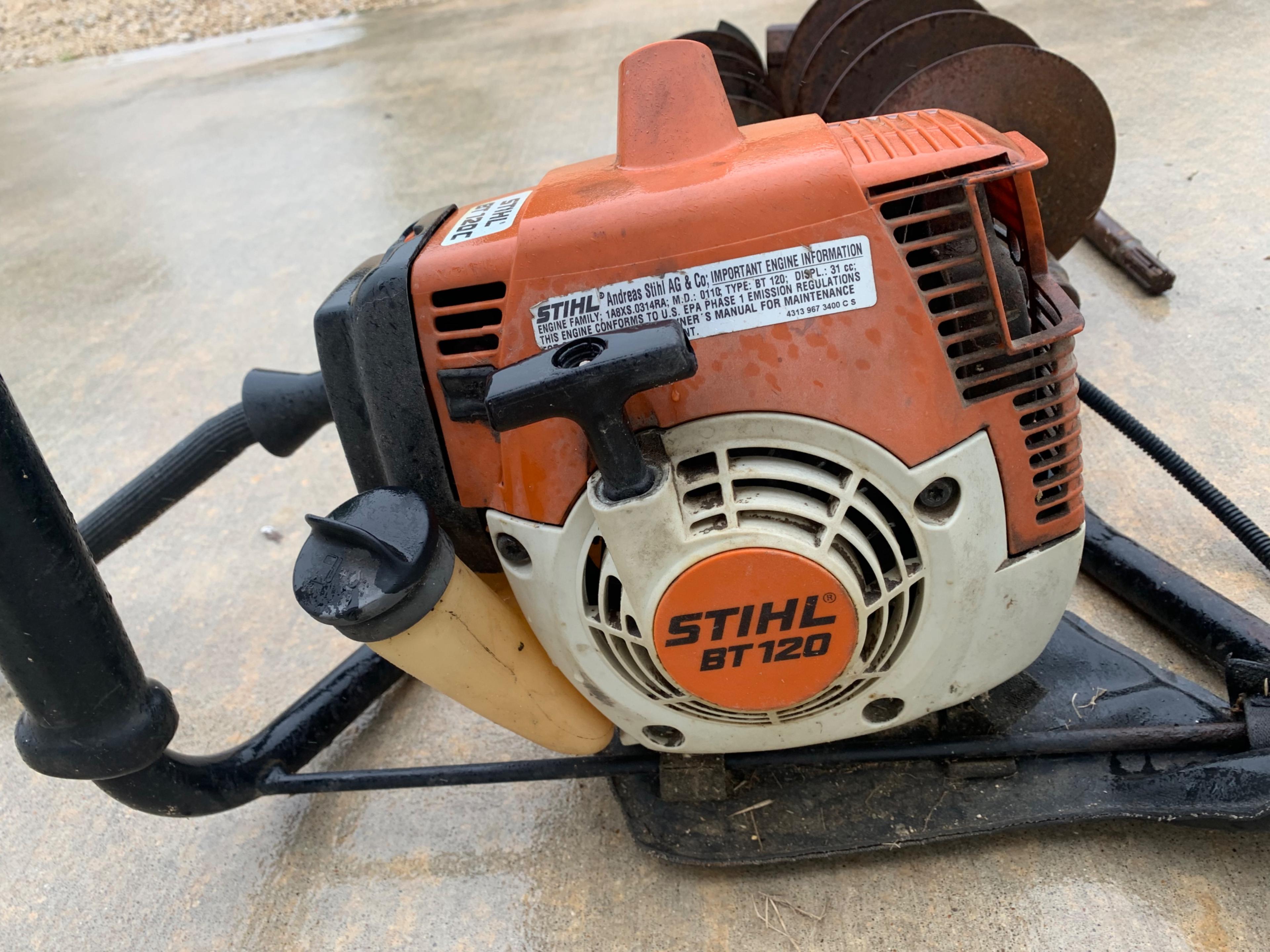 Stihl BT120C Gas Auger w/ Bits