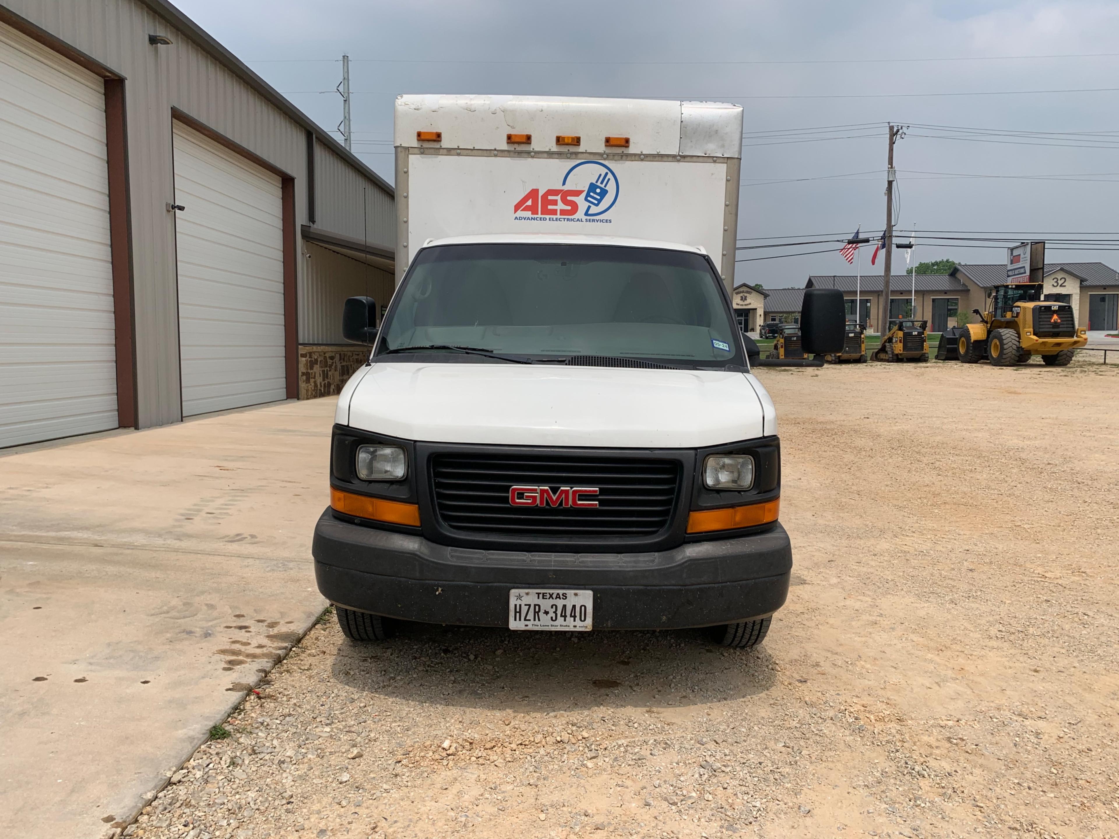 2012 GMC Savana Utility Van