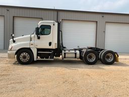 2017 Freightliner Cascadia Day Cab