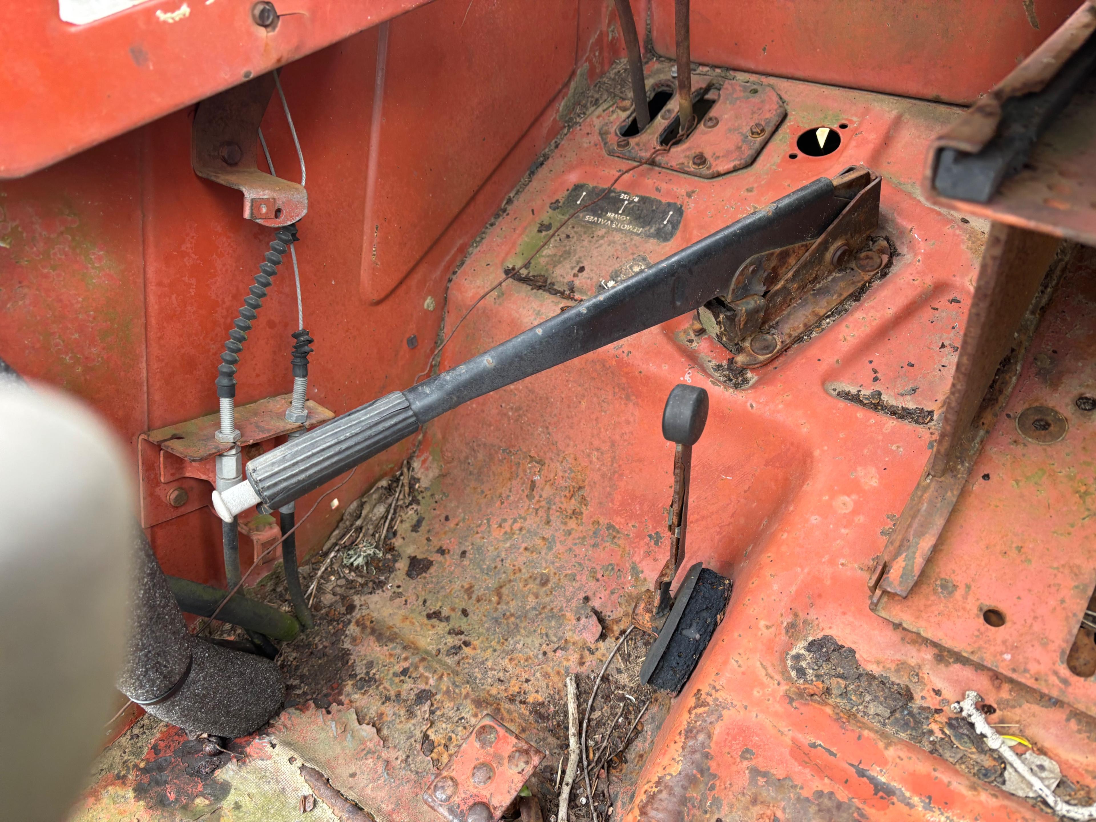 Fiat 780 Tractor w/ Front End Loader