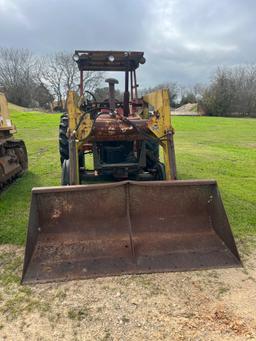 Fiat 780 Tractor w/ Front End Loader