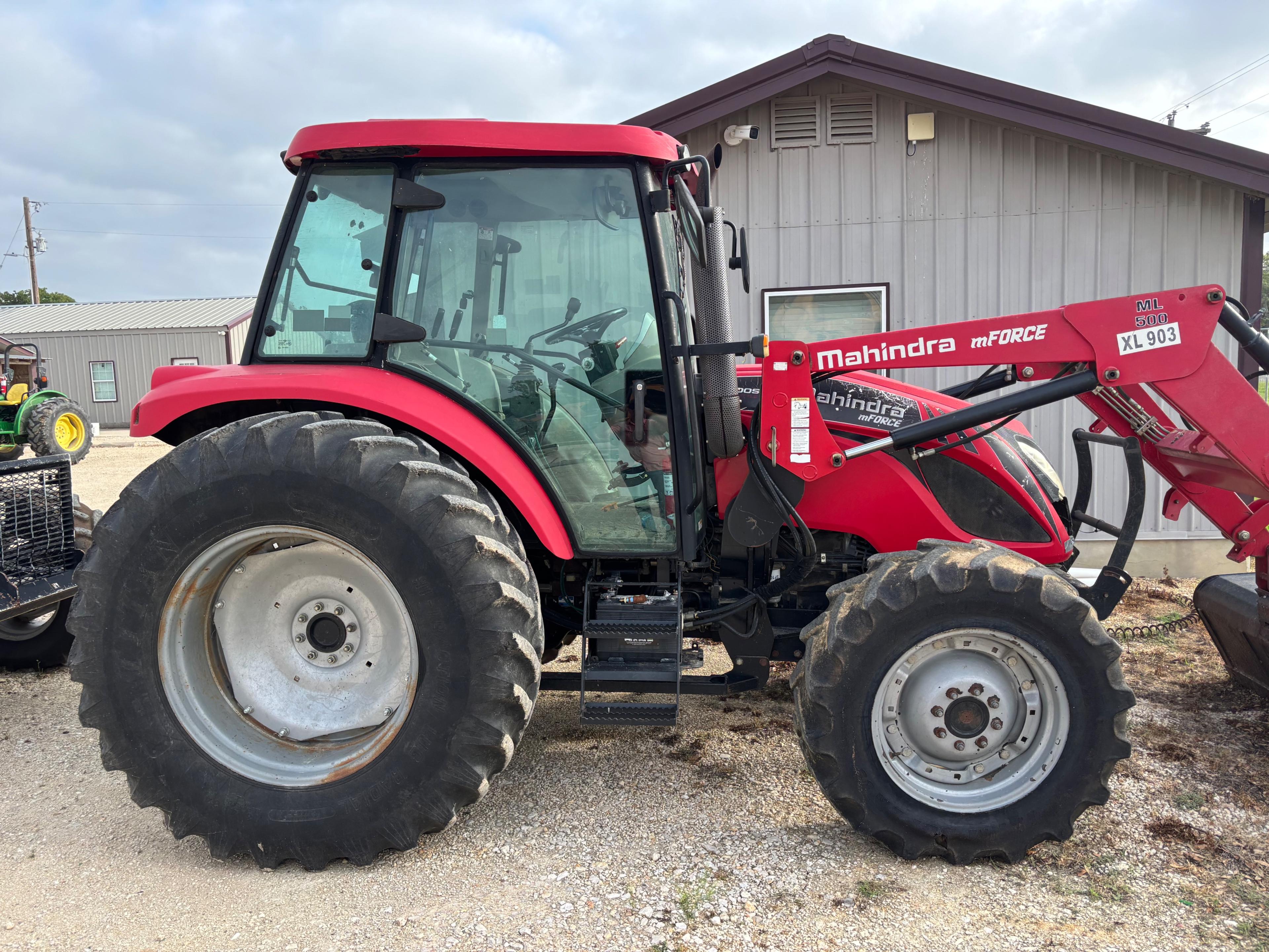 2014 Mahindra 100S mForce w/ Loader