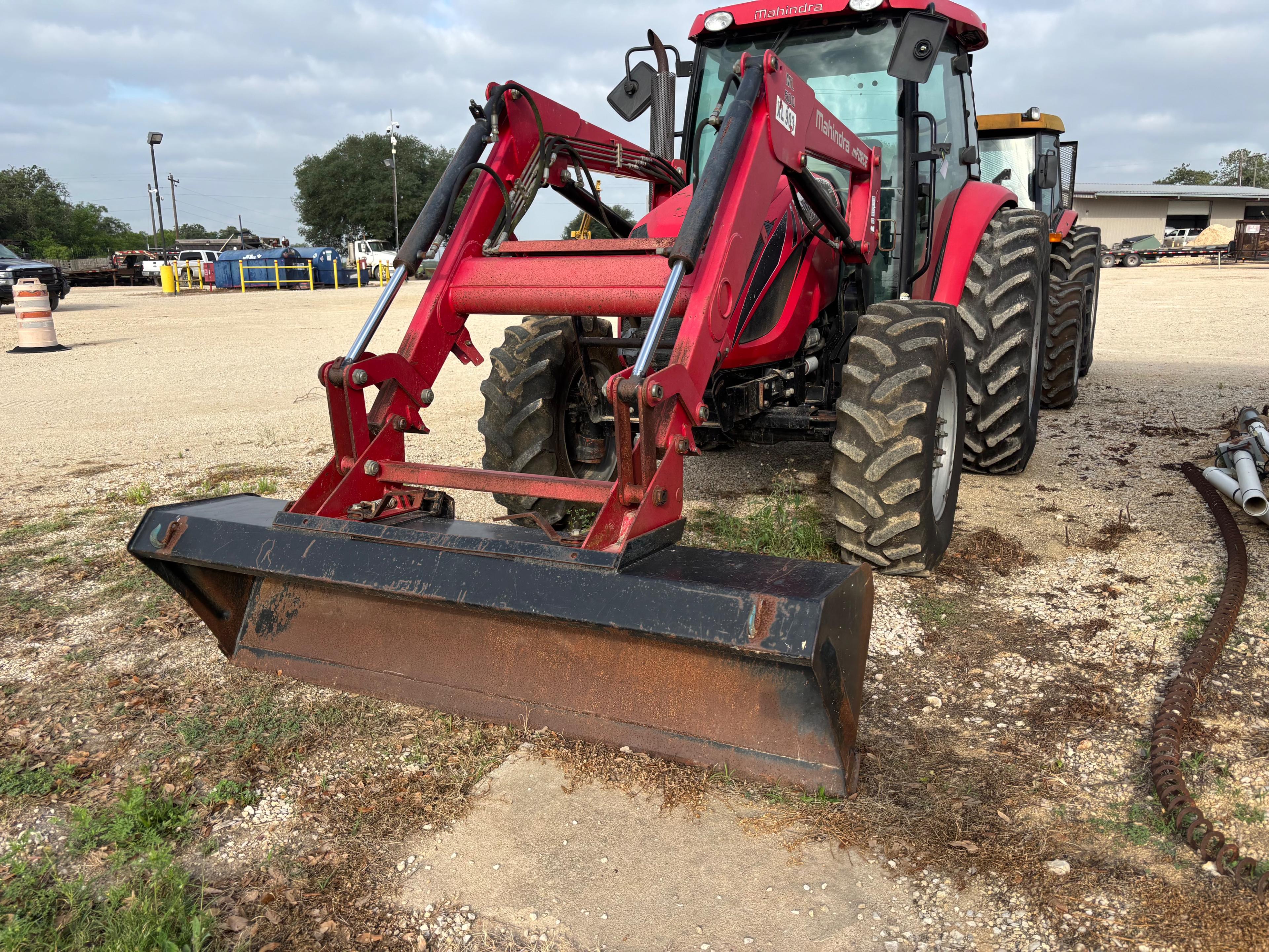 2014 Mahindra 100S mForce w/ Loader